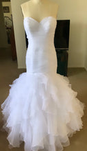 Load image into Gallery viewer, Davids Bridal &#39;WG3832 Organza Mermaid Wedding Dress with Ruffled Skirt&#39; wedding dress size-06 PREOWNED
