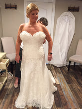 Load image into Gallery viewer, Matthew Christopher &#39;Adeline&#39; size 16 used wedding dress front view on bride
