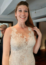 Load image into Gallery viewer, Allure Bridals &#39;9455&#39; wedding dress size-10 PREOWNED
