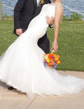 Load image into Gallery viewer, Elle Mariee &#39;Kara&#39; size 14 used wedding dress side view on bride
