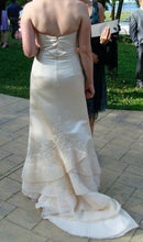 Load image into Gallery viewer, Casablanca &#39;1804&#39; wedding dress size-10 PREOWNED
