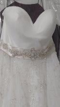 Load image into Gallery viewer, Casablanca &#39;2136&#39; size 20 new wedding dress front view close up
