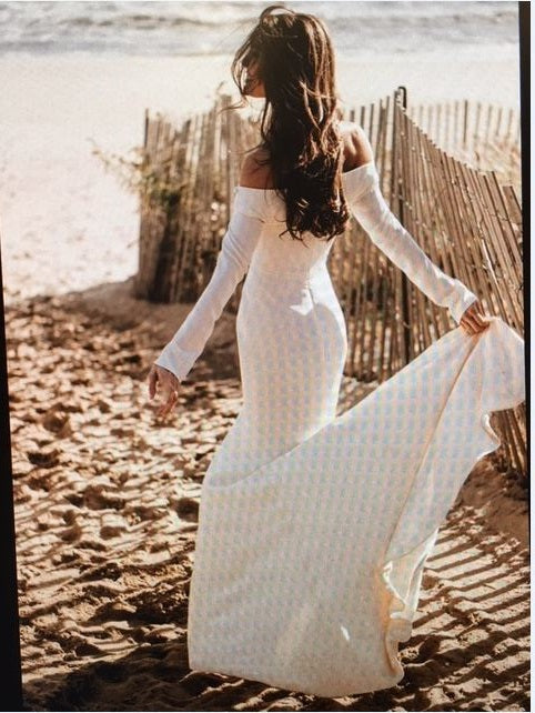 Danielle Frankel 'Sloane' size 2 used wedding dress back view on bride
