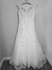 David's Bridal 'Tulle Cap Sleeve Mermaid Wedding Dress' wedding dress size-08 NEW