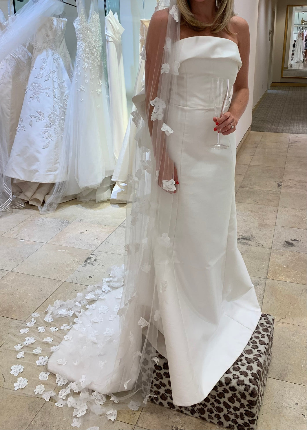 Carolina Herrera 'Hunter ' wedding dress size-02 NEW