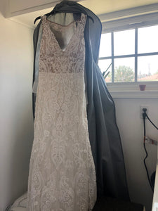 Davids Bridal 'SWG772' wedding dress size-06 PREOWNED