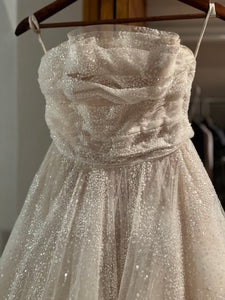 BERTA '106-21' wedding dress size-02 PREOWNED