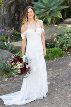 Load image into Gallery viewer, Rue De Seine &#39;Fox&#39; size 6 used wedding dress front view on bride
