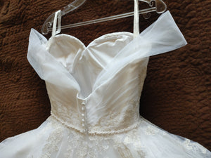 Alfred Angelo '2580'