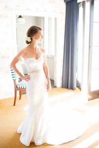 Nicole Miller 'Dakota' wedding dress size-00 PREOWNED