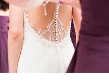 Load image into Gallery viewer, Stella York &#39;6435&#39; size 2 used wedding dress back view close up

