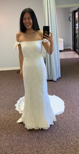 Load image into Gallery viewer, daughters of simone &#39;Rori Gown&#39; wedding dress size-02 NEW
