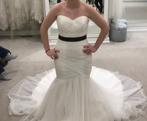 Morilee '5108' wedding dress size-06 NEW