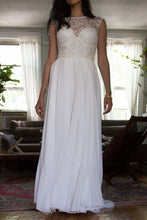 Load image into Gallery viewer, Sarah Seven &#39;Mademoiselle&#39; - Sarah Seven - Nearly Newlywed Bridal Boutique - 1
