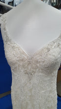 Load image into Gallery viewer, Stella York &#39;6142&#39; size 10 used wedding dress front view of bustline
