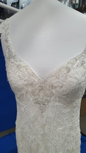 Stella York '6142' size 10 used wedding dress front view of bustline