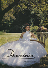Load image into Gallery viewer, Demetrios &#39;5823&#39; size 6 used wedding dress front view on model
