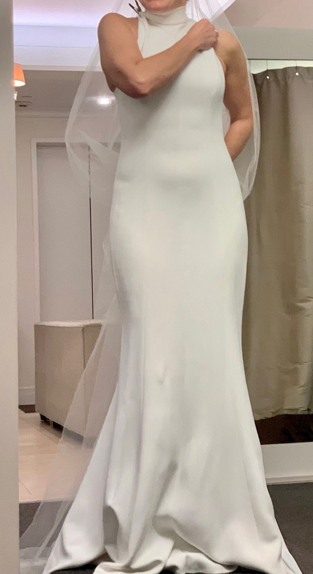 Carolina Herrera 'Iris' wedding dress size-06 NEW