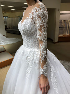 Demetrios '760' wedding dress size-02 NEW