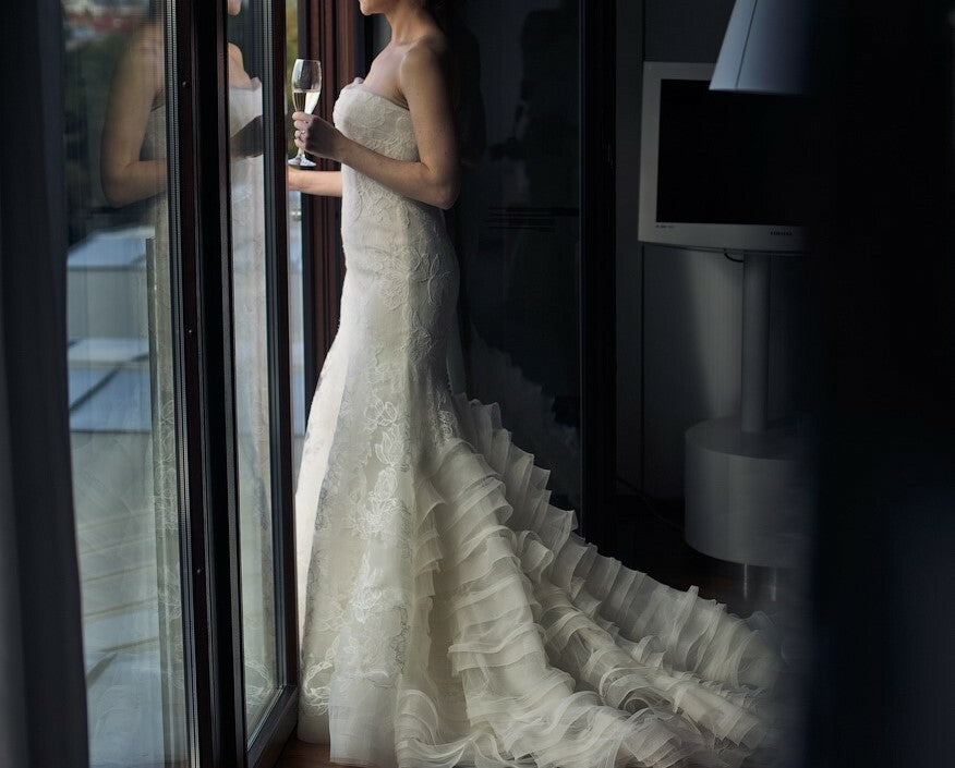 Vera Wang 'LEDA' wedding dress size-02 PREOWNED