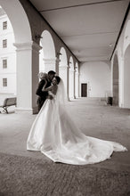 Load image into Gallery viewer, Pronovias &#39;Primura&#39; size 4 used wedding dress back view on bride

