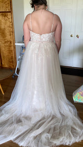 Azazie 'Sade' wedding dress size-10 NEW