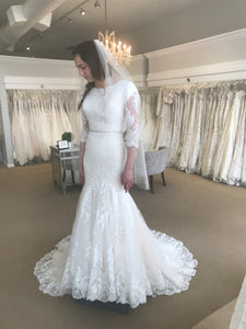 Allure Bridals 'Allurem 586' size 6 new wedding dress front view on bride