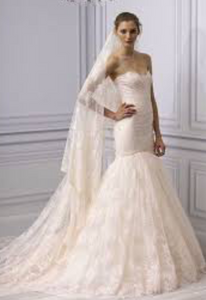 Monique Lhuillier 'Dream' size 2 used wedding dress front view on model