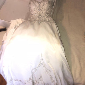 Amalia Carrara 'Beaded' size 0 used wedding dress front view of dress