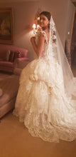 Load image into Gallery viewer, Pnina Tornai &#39;Princess Full Embroidered&#39; size 8 new wedding dress side view on bride
