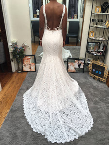 Mikaella '2154' size 10 new wedding dress back view on bride