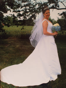 David's Bridal 'S2 AW' wedding dress size-14 PREOWNED