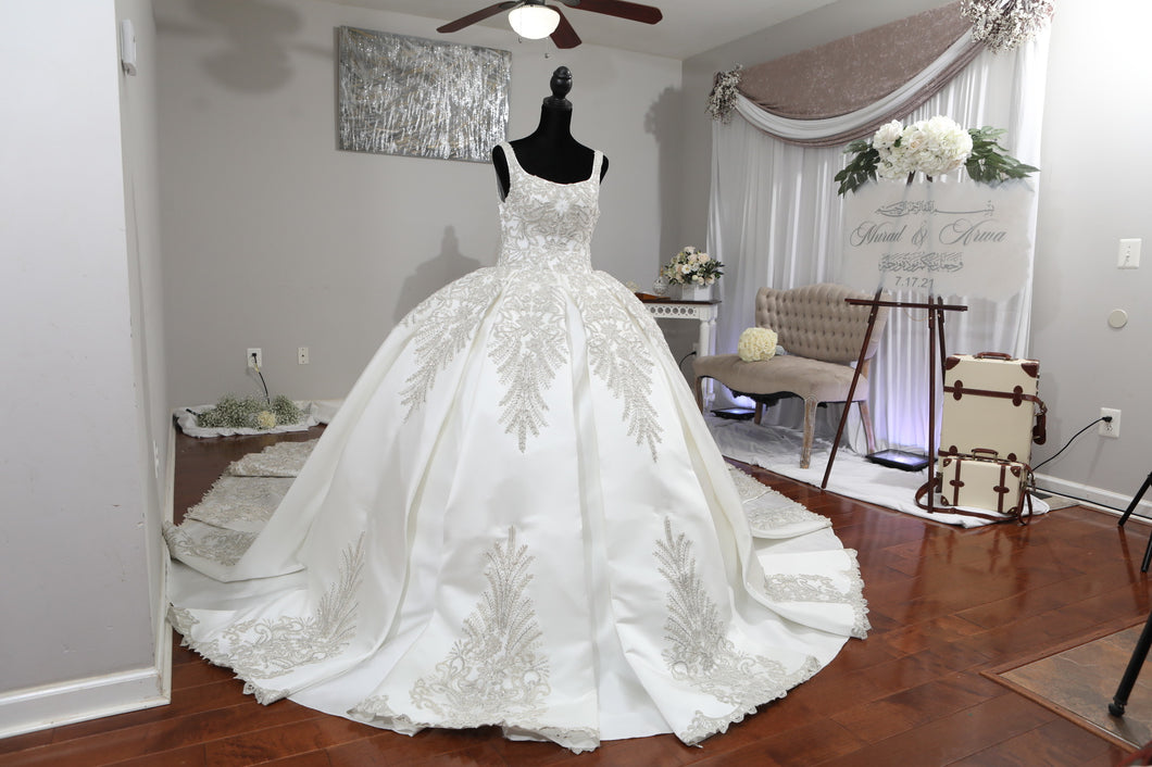 Elie Saab '971-0566695415' wedding dress size-02 PREOWNED