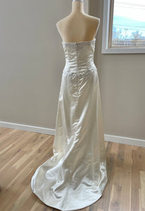 Reem Acra 'Unknown' wedding dress size-08 PREOWNED