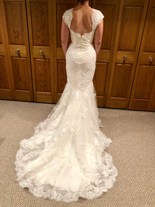 Enzoani 'Fiji' size 4 new wedding dress back view on bride