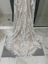 Load image into Gallery viewer, Lillian West &#39;66212&#39; wedding dress size-08 NEW
