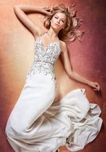 Load image into Gallery viewer, Hayley Paige &#39;Eddy&#39; size 16 new wedding dress front view on model
