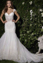 Load image into Gallery viewer, Eve of Milady &#39;Amalia Carrara&#39; size 12 used wedding dress front view on model
