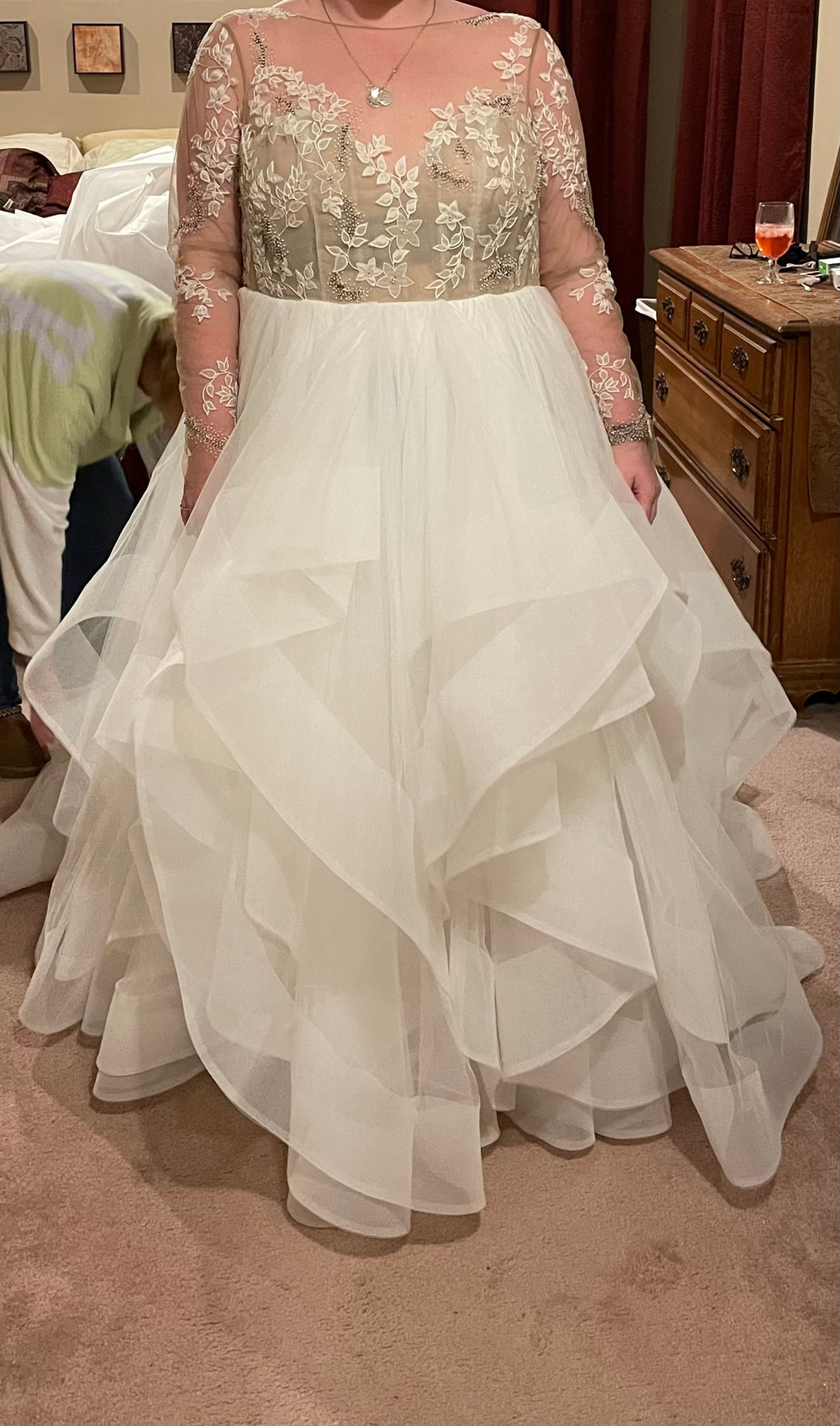 Hayley Paige 'Lorelei 6654' wedding dress size-12 PREOWNED