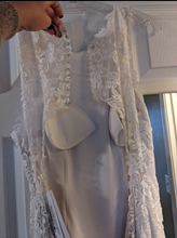 Load image into Gallery viewer, Maggie Sottero &#39;Unknown&#39; wedding dress size-08 NEW
