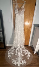 Load image into Gallery viewer, Maggie Sottero &#39;Greenley&#39; wedding dress size-08 NEW
