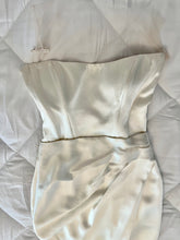 Load image into Gallery viewer, Ines Di Santo &#39;Margot Gown&#39; wedding dress size-00 PREOWNED
