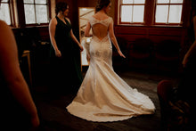 Load image into Gallery viewer, sophia tolli &#39;Y11629&#39; wedding dress size-06 PREOWNED
