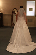 Load image into Gallery viewer, Allure Bridals &#39;8802&#39; size 8 used wedding dress back view on bride
