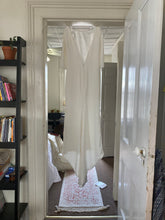 Load image into Gallery viewer, BHLDN &#39;Bacall Gown&#39; wedding dress size-06 NEW
