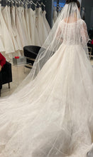 Load image into Gallery viewer, Estee Couture  &#39;EC850 FRANCESCA&#39; wedding dress size-12 NEW
