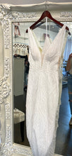 Load image into Gallery viewer, Made With Love &#39;Ryder&#39; wedding dress size-10 NEW
