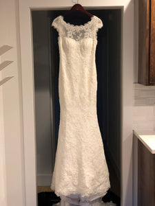 Robert Bullock 'Maggie' size 4 new wedding dress front view on hanger