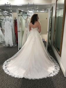 Jewel 'V3836' wedding dress size-10 NEW