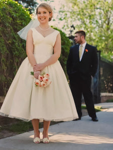 Stephanie James 'Audrey' wedding dress size-04 PREOWNED